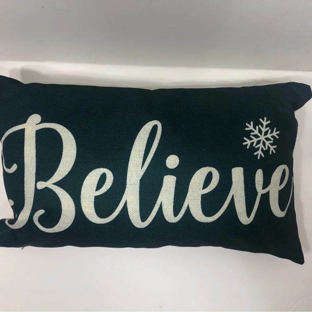 Throw Pillow “Believe”